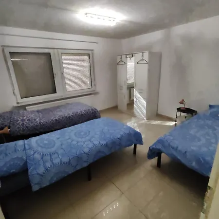 Work And 6 Betten Kueche Bad