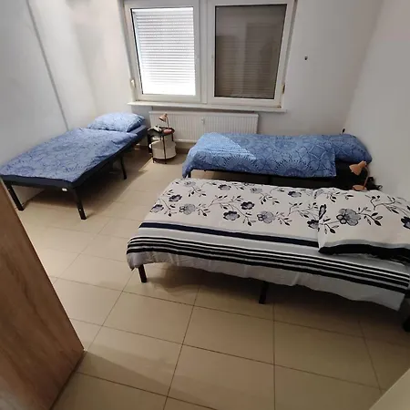 Work And 6 Betten Kueche Bad 플레텐베르크