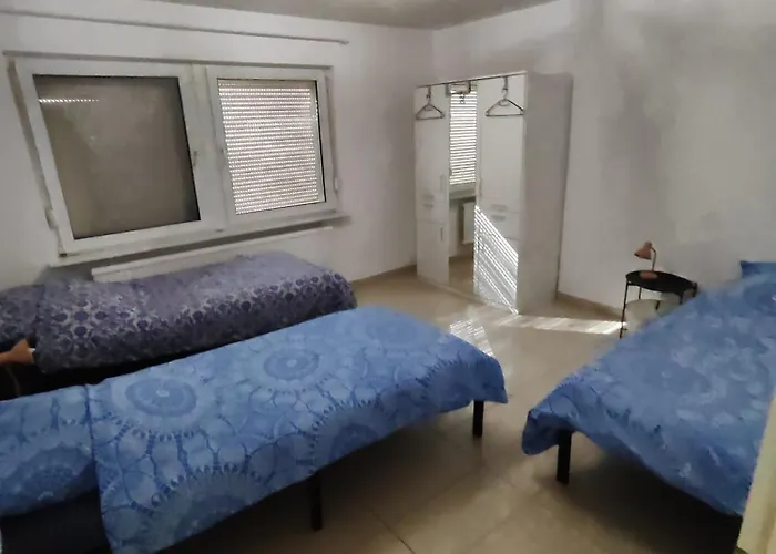 Work And 6 Betten Kueche Bad